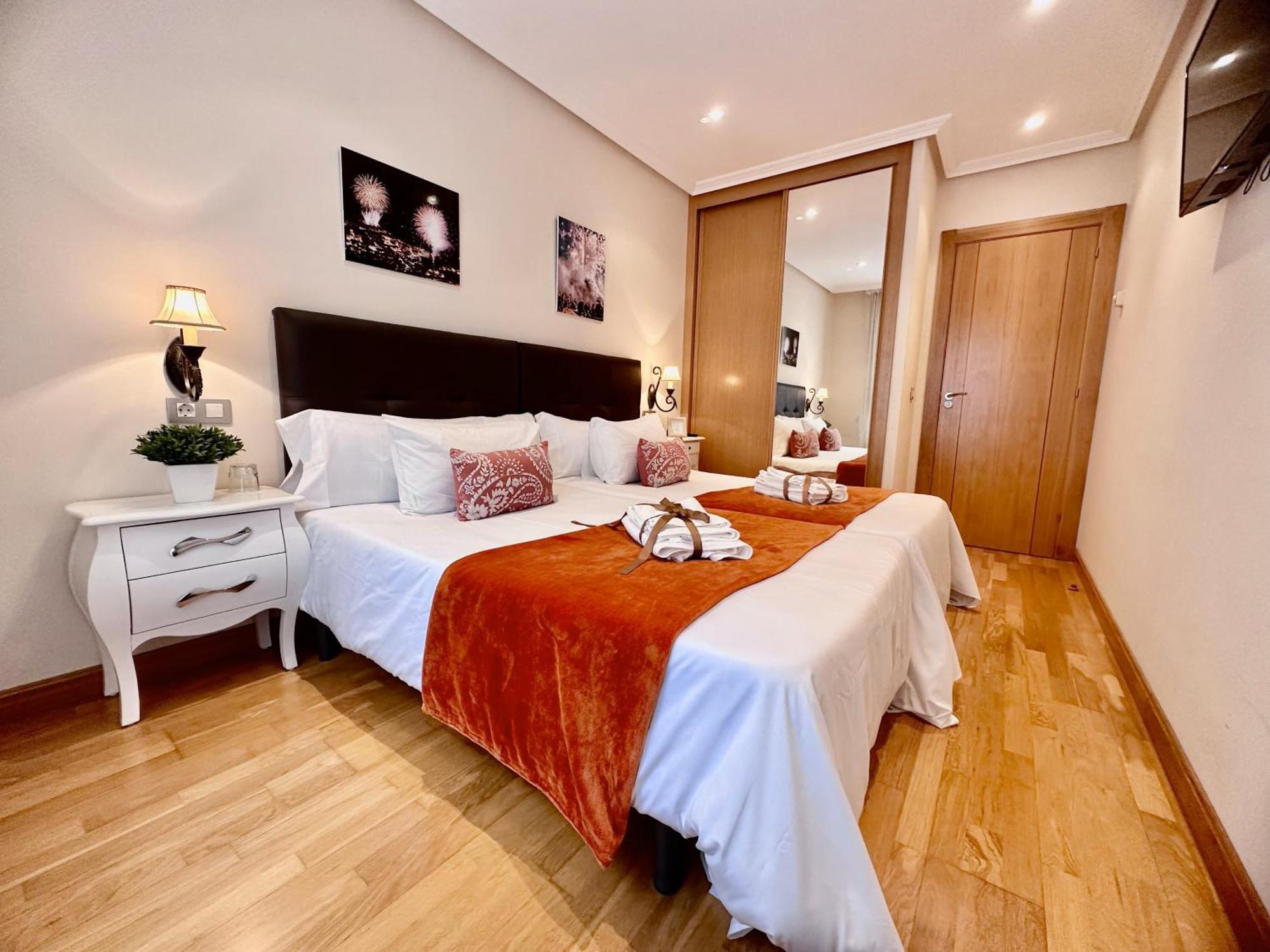 Clarens Guesthouse Cangas De Narcea Exterior foto